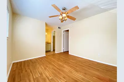 2800 Swisher Street #116, Austin, TX 78705 - Photo 7