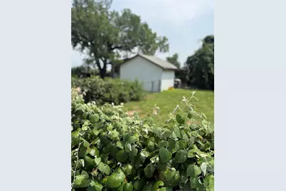 209 Bonnett Street, Austin, TX 78741 - Photo 9