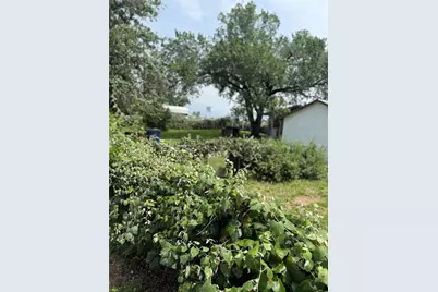 209 Bonnett Street, Austin, TX 78741 - Photo 9