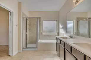 7212 Vail Ridge St, Austin, TX 78744 - Photo 19