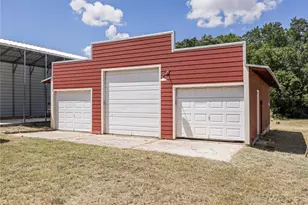 446 Roemer Rd, Elgin, TX 78621 - Photo 5