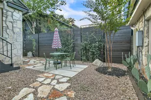 1302 W 13th St, Austin, TX 78703 - Photo 13