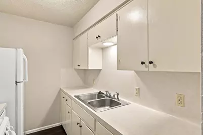 2319 Greenfield Parkway #208, Austin, TX 78741 - Photo 13