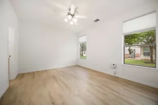 12701 Venice Ln, Austin, TX 78750 - Photo 11