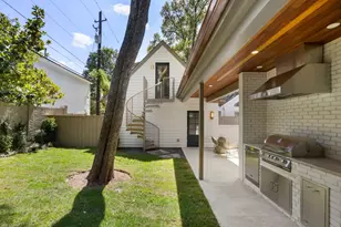 2521 Harris Blvd, Austin, TX 78703 - Photo 31