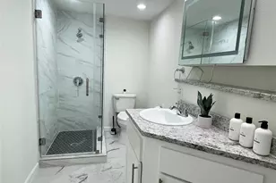 403 Delmar Ave, Austin, TX 78752 - Photo 9