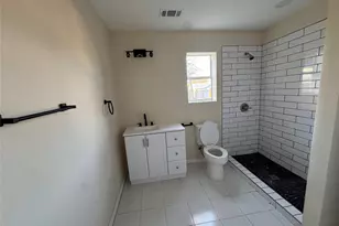 403 Delmar Ave, Austin, TX 78752 - Photo 23