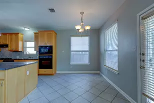 1554 Homewood Cir, Round Rock, TX 78665 - Photo 13