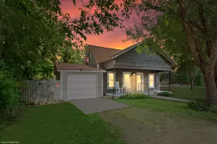 405 S Evie St, Bartlett, TX 76511 - Photo 1