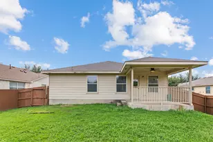 12601 Waynespur Ln, Elgin, TX 78621 - Photo 37