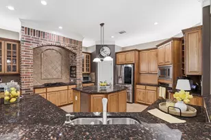 107 W Majestic Oak Ln, Georgetown, TX 78633 - Photo 13