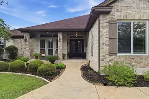 107 W Majestic Oak Ln, Georgetown, TX 78633 - Photo 3