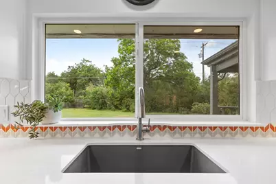 12422 Deer Track, Austin, TX 78727 - Photo 17