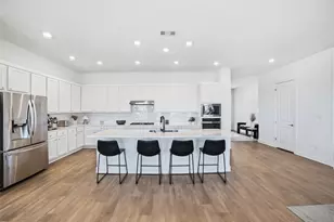 256 Smoke Tree Cir, Dripping Springs, TX 78620 - Photo 11