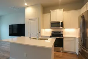 17301 Emperador Dr, Round Rock, TX 78664 - Photo 5