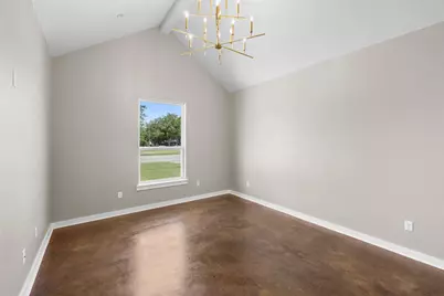 506 N Waco Street, Giddings, TX 78942 - Photo 11