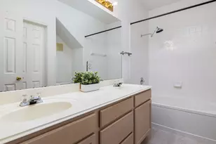 2100 Pipers Field Dr, Austin, TX 78758 - Photo 13