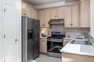 2100 Pipers Field Dr, Austin, TX 78758 - Photo 9