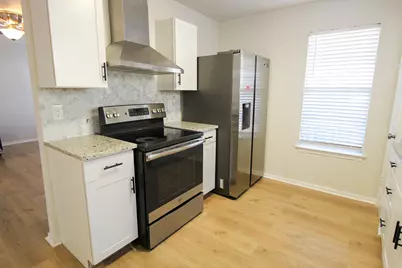 6907 Stonleigh Place, Austin, TX 78744 - Photo 5