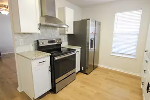 6907 Stonleigh Pl, Austin, TX 78744 - Photo 5