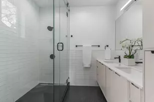 915 Tillery St, Austin, TX 78702 - Photo 25