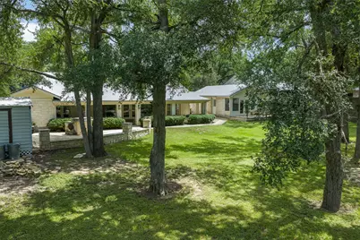 1102 N Avenue F Avenue, Elgin, TX 78621 - Photo 31