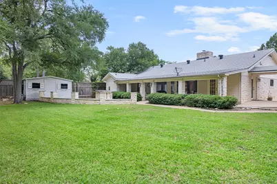1102 N Avenue F Avenue, Elgin, TX 78621 - Photo 7