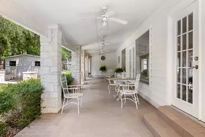 1102 N Avenue F Avenue, Elgin, TX 78621 - Photo 7