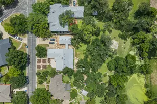 1102 N Ave F Ave, Elgin, TX 78621 - Photo 31