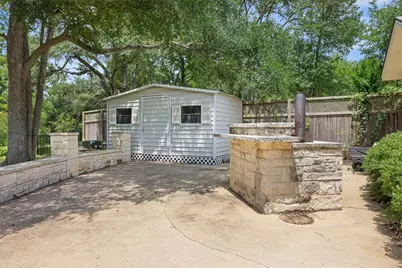 1102 N Avenue F Avenue, Elgin, TX 78621 - Photo 37