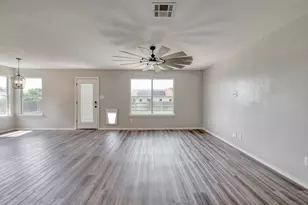 217 Almquist St, Hutto, TX 78634 - Photo 5