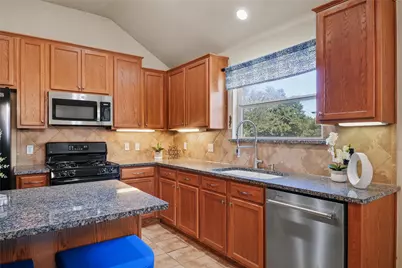 398 Westbury Lane, Georgetown, TX 78633 - Photo 11