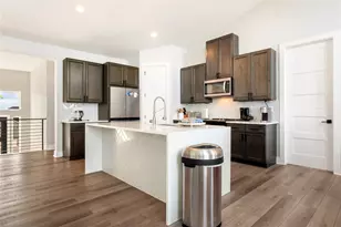 300 Summit Ridge Dr N, Point Venture, TX 78645 - Photo 9