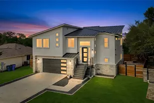 300 Summit Ridge Dr N, Point Venture, TX 78645 - Photo 1