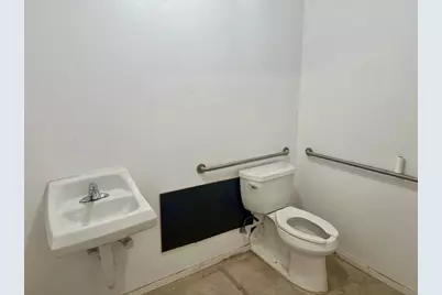 200-232 W New Braunfels Street #W1 - W2, Seguin, TX 78155 - Photo 11