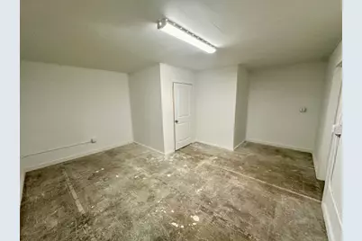 200-232 W New Braunfels Street #W1 - W2, Seguin, TX 78155 - Photo 13