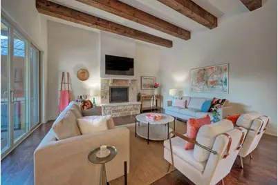 7 Parkside Road, The Hills, TX 78738 - Photo 5