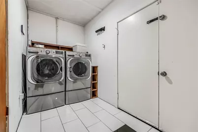 1618 Waterston Avenue, Austin, TX 78703 - Photo 35