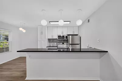 910 Duncan Lane #6, Austin, TX 78705 - Photo 13