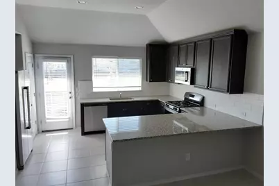 11512 Milano Drive, Austin, TX 78747 - Photo 9
