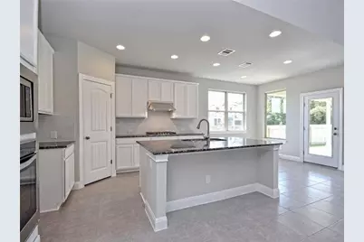 858 Kenney Fort Crossing, Round Rock, TX 78665 - Photo 5