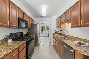 12101 Missel Thrush Ct, Austin, TX 78750 - Photo 11