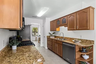 12101 Missel Thrush Court, Austin, TX 78750 - Photo 13