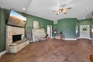 136 Thoroughbred Trace, Liberty Hill, TX 78642 - Photo 9