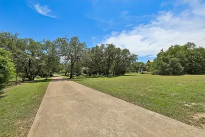 136 Thoroughbred Trace, Liberty Hill, TX 78642 - Photo 25