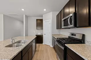 13613 Gray Landing Dr, Elgin, TX 78621 - Photo 9