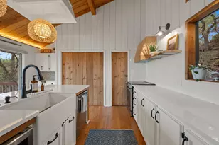 403 Coventry Rd, Spicewood, TX 78669 - Photo 7