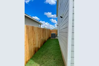 2217 Willkomen Way, Pflugerville, TX 78660 - Photo 13