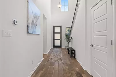 9107 Moonstone Drive, Austin, TX 78729 - Photo 5