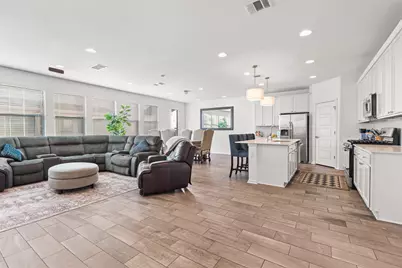9107 Moonstone Drive, Austin, TX 78729 - Photo 9